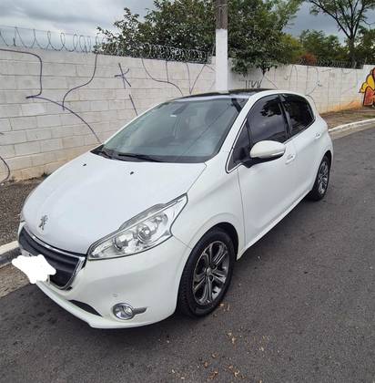 PEUGEOT 208 1.6 GRIFFE 16V FLEX 4P AUTOMÁTICO PEUGEOT 208 1.6 GRIFFE 16V FLEX 4P AUTOMÁTICO